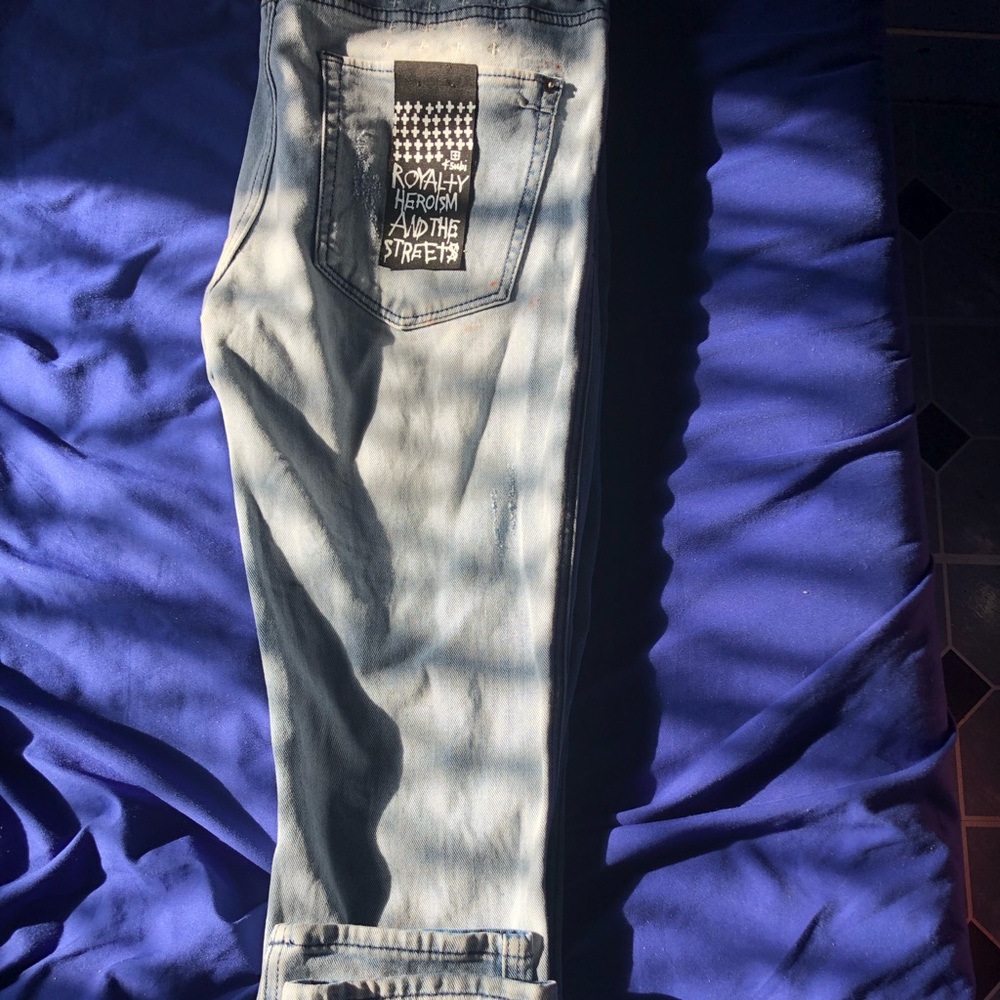 KSUBI CHITCH JEAN
PUNK BLUE
